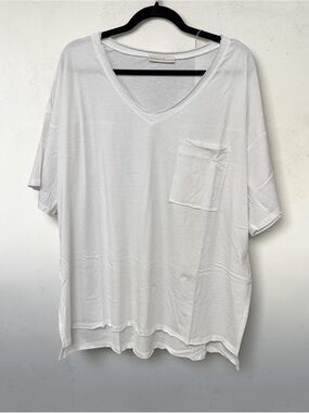 Zenana Outfitters White Oversized V-Neck Pocket Tee